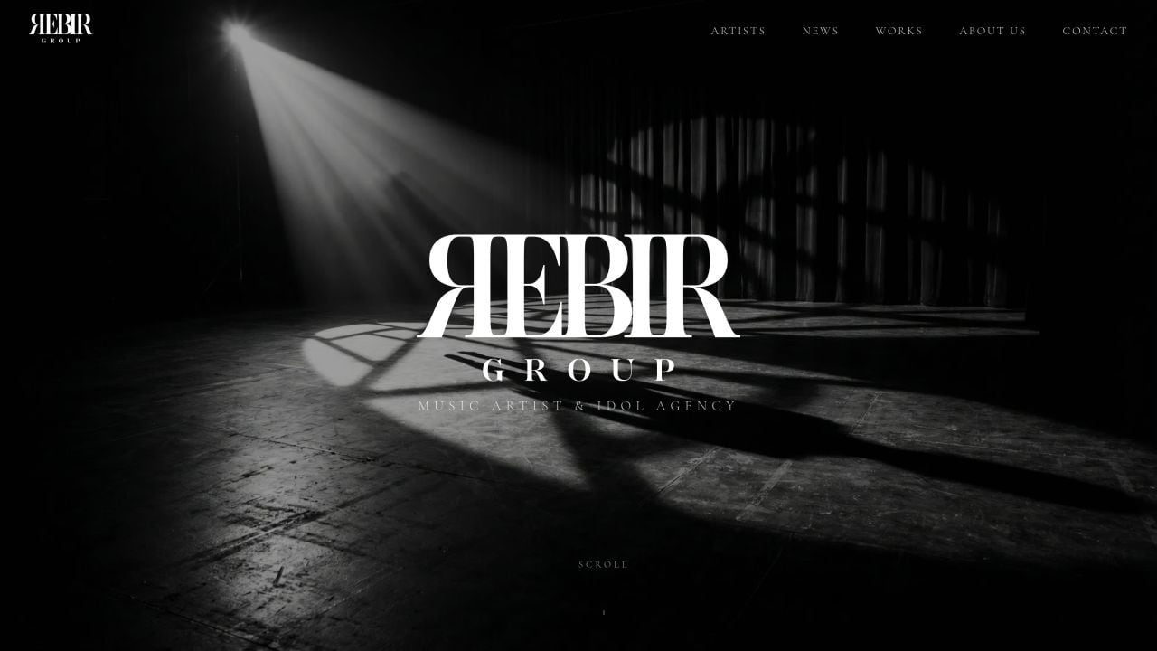 REBIR GROUPの公開Webサイトの画面